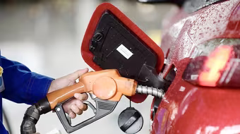 Giá xăng, dầu đồng loạt giảm