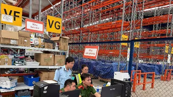 Chuyển hồ sơ vụ việc Công ty Á Châu nghi kinh doanh hàng nhập lậu sang Công an