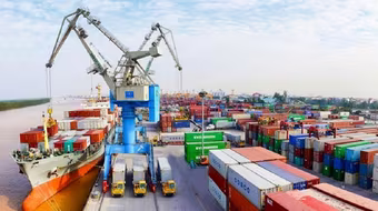 Kim ngạch xuất nhập khẩu vượt 800 tỷ USD