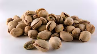 Ăn hạt dẻ cười giúp quý ông “sung mãn”