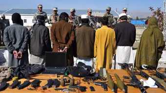 Afghanistan: 52 lính Taliban bị giết trong một ngày