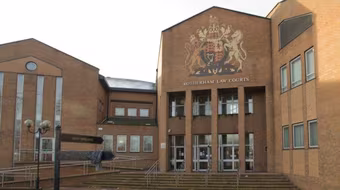 Tự tử sau khi nghe nhạc bạo lực