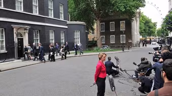 Sức  tàn phá ngày càng mạnh