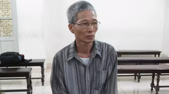 Ở tuổi lục tuần vẫn ghen lồng lộn, rồi giết “vợ hờ” một cách dã man