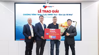 Vinh danh Tài xế xuất sắc Bắc - Trung - Nam, VNPAY Taxi thưởng lớn "1 lượng vàng SJC"
