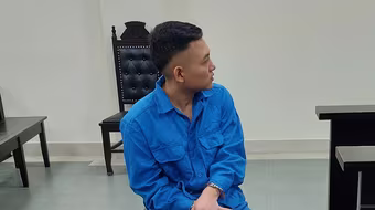 Dụ góp vốn buôn ô tô cũ để chiếm đoạt tiền của bạn