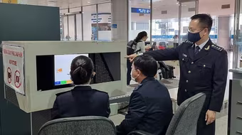 Tinh vi thủ đoạn “tuồn” lô hàng lậu giá trị lớn qua đường hàng không 