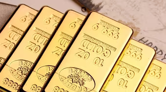 Nữ Chủ tịch Công ty Vàng Việt Nam bị truy tố trong vụ buôn lậu hơn nửa tấn vàng 