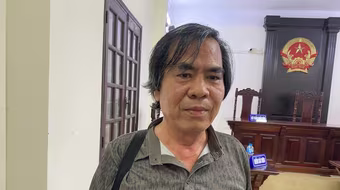 Diễn biến mới vụ cựu sinh viên yêu cầu trường đại học bồi thường hơn 40 tỷ đồng