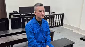 Kế toán lập khống chứng từ “qua mặt” bà chủ chiếm đoạt tiền tỷ 