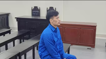 Thêm tội sử dụng vũ khí quân dụng cho đối tượng côn đồ hung hãn