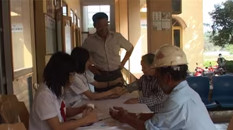 Khám bệnh tình nguyện tại đảo Cô Tô, Quảng Ninh