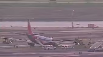 Máy bay Boeing gặp sự cố khi hạ cánh tại New York