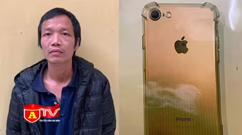 Đang hành nghề "hai ngón" tại chợ bị công an bắt quả tang