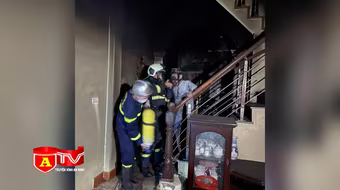 Giải cứu thành công 2 người bị nạn mắc kẹt ra khỏi đám cháy