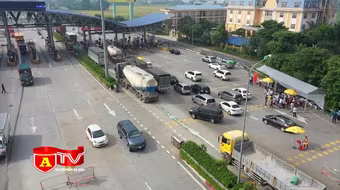 Bộ GTVT yêu cầu xả trạm thu phí khi ùn tắc dịp Tết