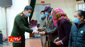 Mang Tết sớm đến với người dân vùng cao tỉnh Hòa Bình