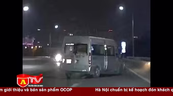 Xử phạt lái xe quay đầu trên cầu Thăng Long