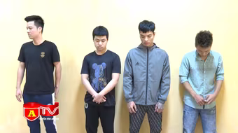 Mẫu thuẫn trong làm ăn, thuê người ném chất bẩn vào nhà