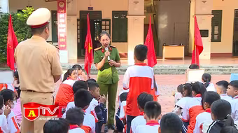 Bảo vệ trẻ em trên không gian mạng