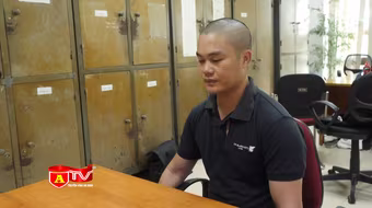 Bắt đối tượng chuyên cướp giật điện thoại của người đi đường