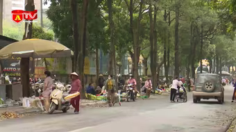 Hà Nội còn 223 chợ “cóc”, chợ tạm cần giải tỏa