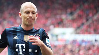 Robben: Man Utd thi đấu như chơi bóng ném