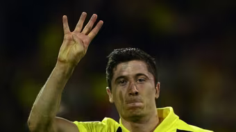 Lewandowski: Có điên mới nghĩ tôi sẽ ghi 4 bàn