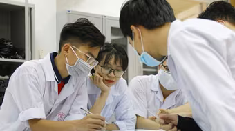 Sinh viên ĐH Y Hà Nội sẵn sàng lên đường chăm sóc sức khỏe nhân dân sau mưa lũ