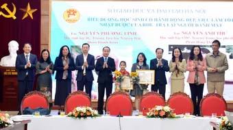 Ngành Giáo dục Thủ đô biểu dương, khen thưởng gương người tốt-việc tốt 