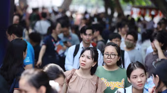 Hoãn công bố điểm chuẩn đại học đợt 1