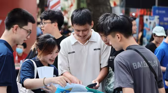 Hàng loạt các trường đại học công bố điểm chuẩn trúng tuyển đợt 1