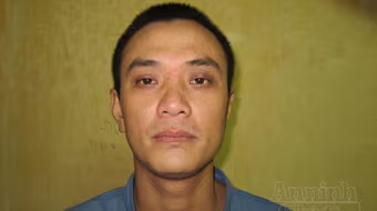 Trộm xong xe máy, thản nhiên lăn ra ngủ