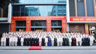 Thủ tướng Nguyễn Xuân Phúc và nhiều lãnh đạo Đảng, Nhà nước dự Đại hội Đảng bộ Công an Trung ương