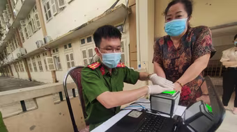 Triển khai đội hình cấp căn cước công dân trong ngày hội non sông