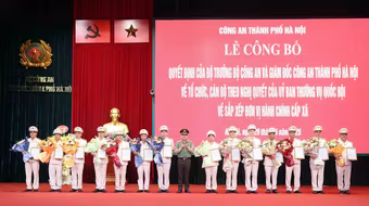 Chính thức ra mắt 126 Công an phường, xã tại Hà Nội