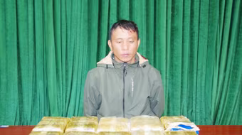 Bắt đối tượng mua bán 60.000 viên ma túy tổng hợp, 300 gram heroin