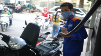 Xăng dầu lại vừa tăng giá!