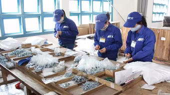 HSBC dự báo tăng trưởng và lạm phát dưới 6%