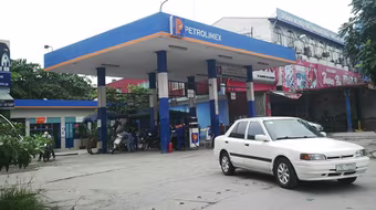 Giá xăng giảm tối thiểu 325 đồng/lít