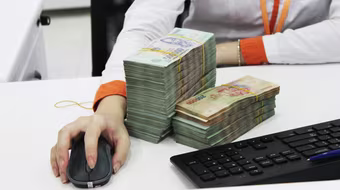 VAMC: Mua nợ xấu không chỉ để bán