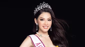 Đại diện Việt Nam mặc trang phục “chim bồ câu” dự thi quốc tế 