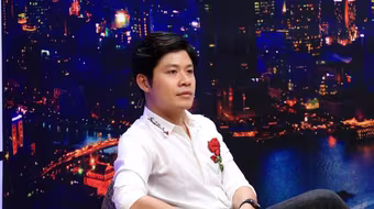 Nhạc sĩ Nguyễn Văn Chung từng đạp xe để “chào hàng” ca khúc mới