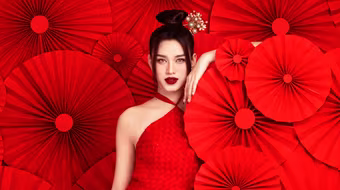 Cận cảnh nhan sắc Hoa hậu Đỗ Thị Hà trong bộ ảnh chào Xuân 2022