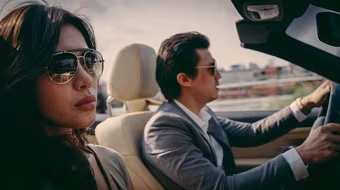 Siêu mẫu Minh Tú chia sẻ về áp lực khi lần đầu đóng phim 18+