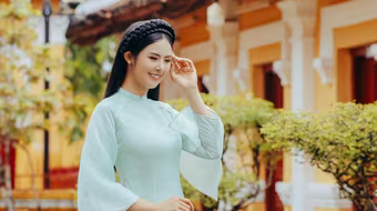 Hoa hậu Ngọc Hân lập nhóm "Yêu áo dài" trên mạng xã hội