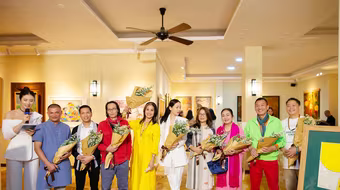 Hoa hậu Ngọc Hân "rủ" 8 họa sĩ làm triển lãm "Gặp gỡ Đà Lạt"