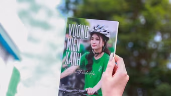 Hoa hậu Thanh Hà chia sẻ về cuốn sách đầu tay "Vương miện xanh"