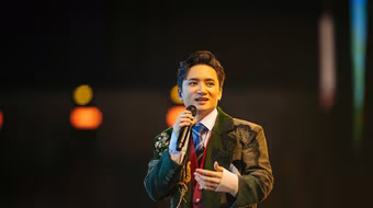 4.000 khán giả Hà Nội "lãi" to khi xem live-concert của Phan Mạnh Quỳnh