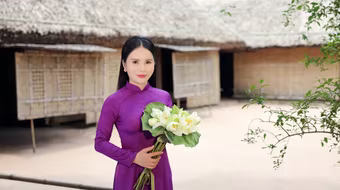 Đinh Thành Lê về Làng Sen quê Bác quay MV "Người về thăm quê" 